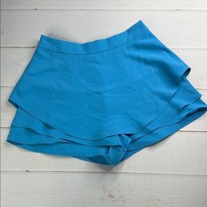 DO+BE Blue Skort Lightweight Stretchy Fabric